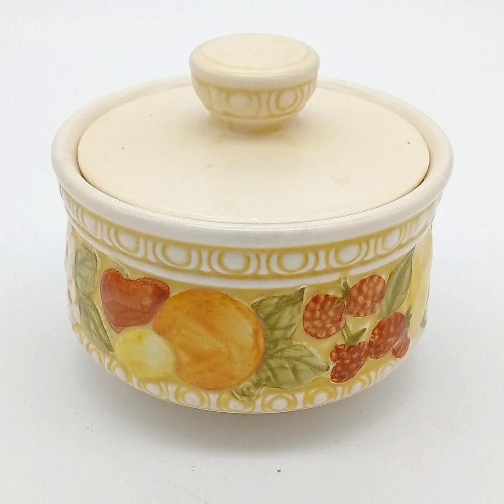 Vintage Metlox Poppytrail Della Robbia Sugar Bowl Creamer Set Vernonware